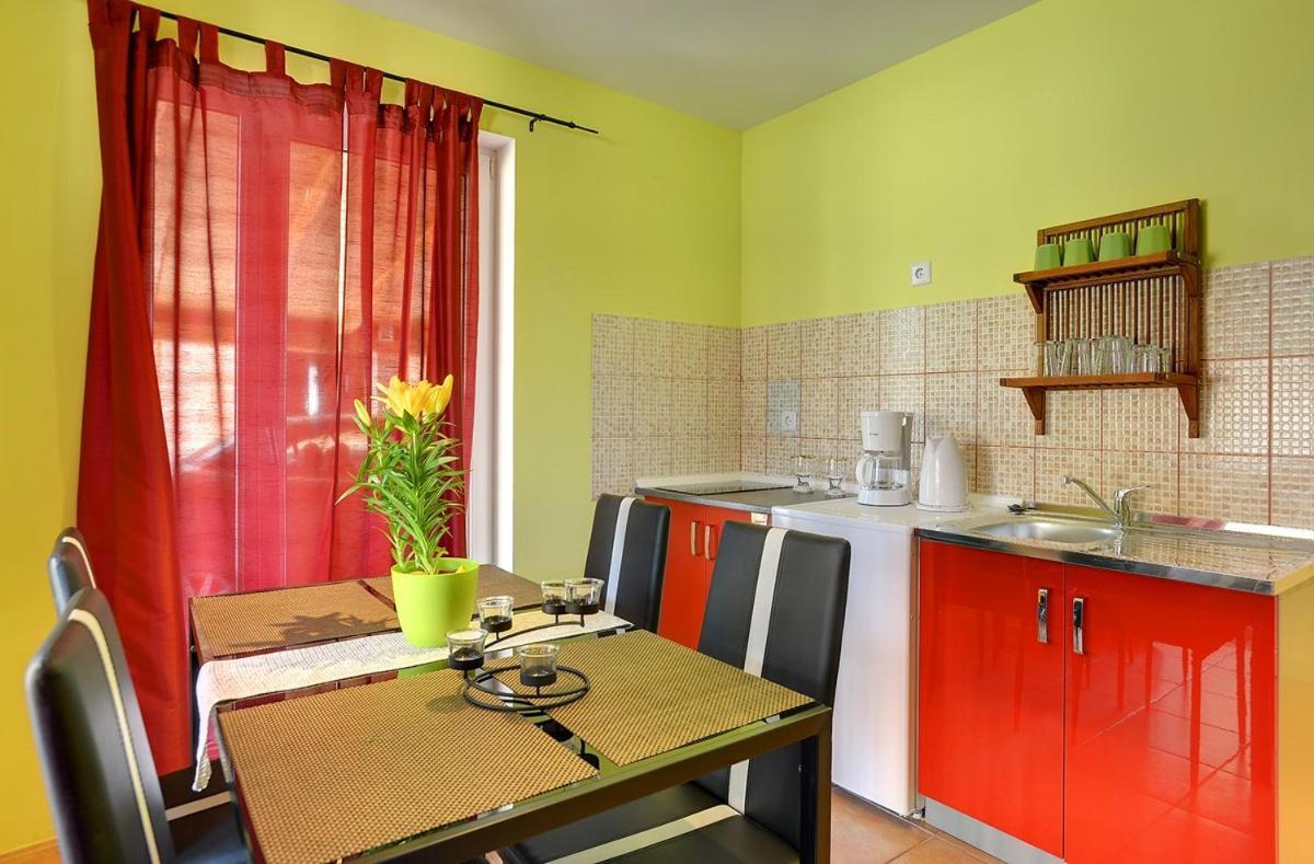 Ližnjan Apartments Puntica מראה חיצוני תמונה