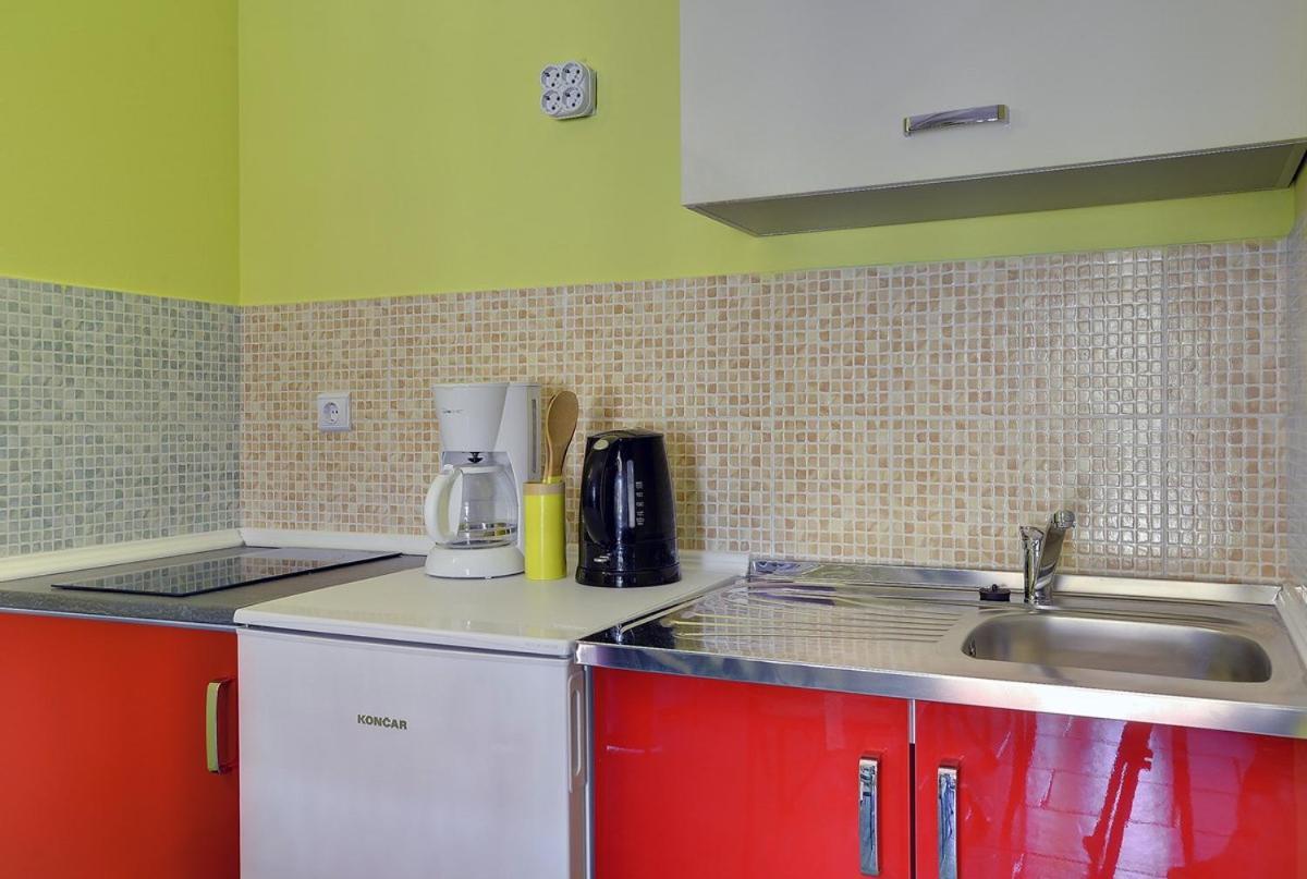 Ližnjan Apartments Puntica מראה חיצוני תמונה