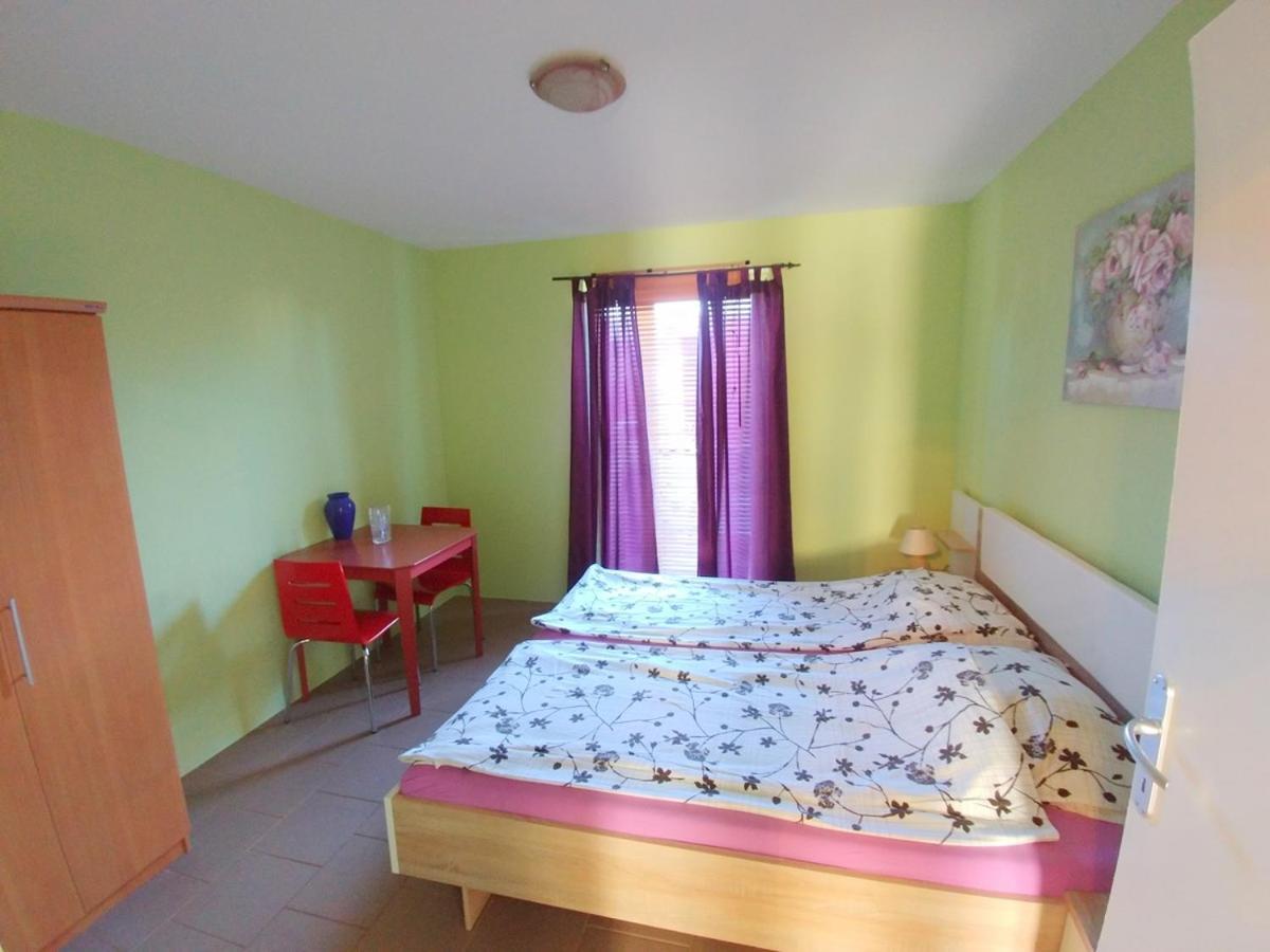 Ližnjan Apartments Puntica מראה חיצוני תמונה