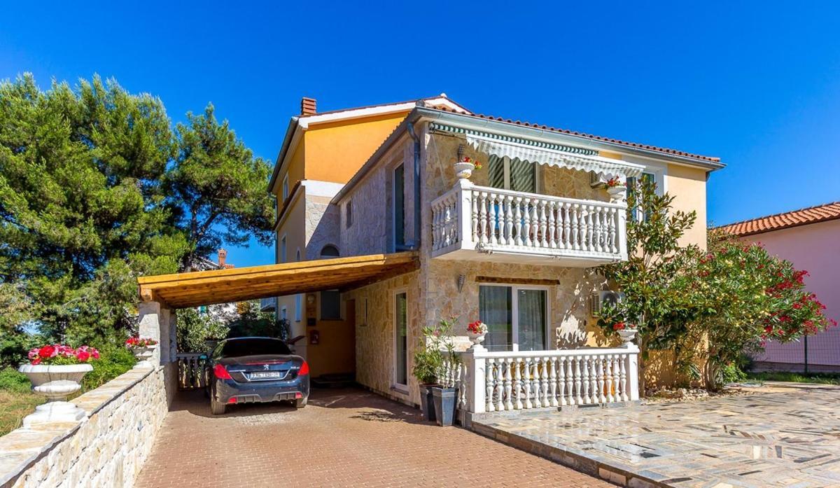 Ližnjan Apartments Puntica מראה חיצוני תמונה