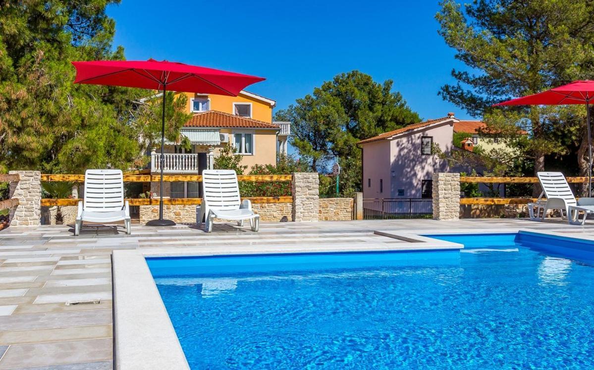 Ližnjan Apartments Puntica מראה חיצוני תמונה