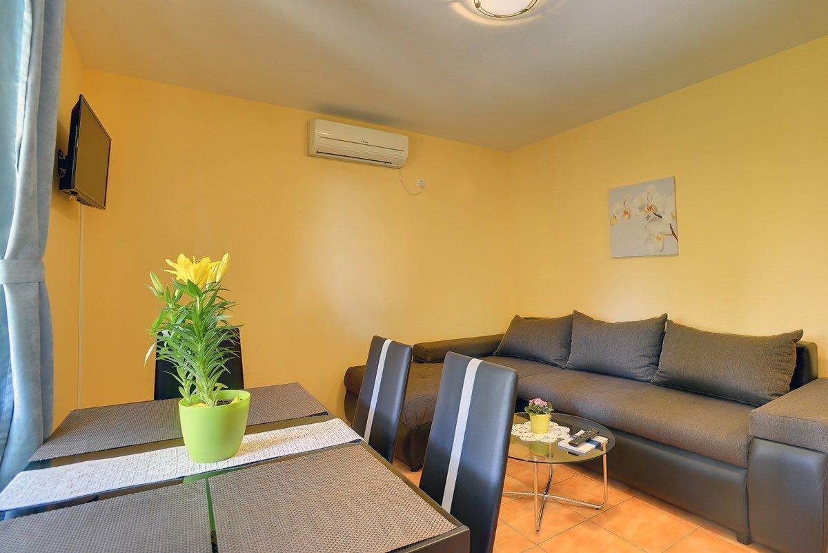 Ližnjan Apartments Puntica מראה חיצוני תמונה